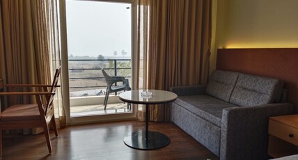 Dhamsa In Baranti Room Type - Premium with Balcony