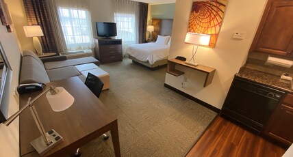 Staybridge Suites GREAT FALLS Room Type - 1 Queen Studio Suite Courtyard View Staybridge Suites GREAT FALLS Room Type - 1 Queen Studio Suite Courtyard View