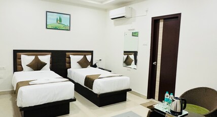 Innzoy Comforts- Hitech city Room Type - Deluxe Twin Bedroom Innzoy Comforts- Hitech city Room Type - Deluxe Twin Bedroom
