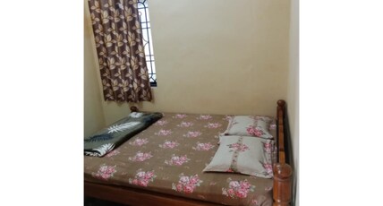 Royal Homestay Room Type - Non AC Room