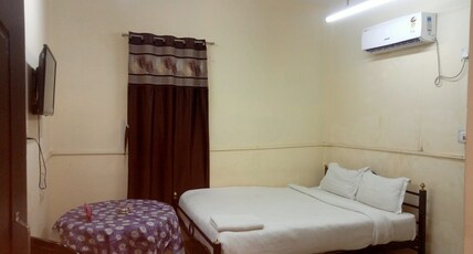 Hotel JMD International Dalkhola Room Type - DELUXE AC