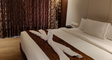 Hotel Dusk and Dawn Room Type - Deluxe Room AC Hotel Dusk and Dawn Room Type - Deluxe Room AC