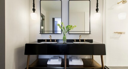 Kimpton Gray Hotel, an IHG hotel Room Type - 1 Bedroom Suite Mobility Accessible Roll In Shower Kimpton Gray Hotel, an IHG hotel Room Type - 1 Bedroom Suite Mobility Accessible Roll In Shower