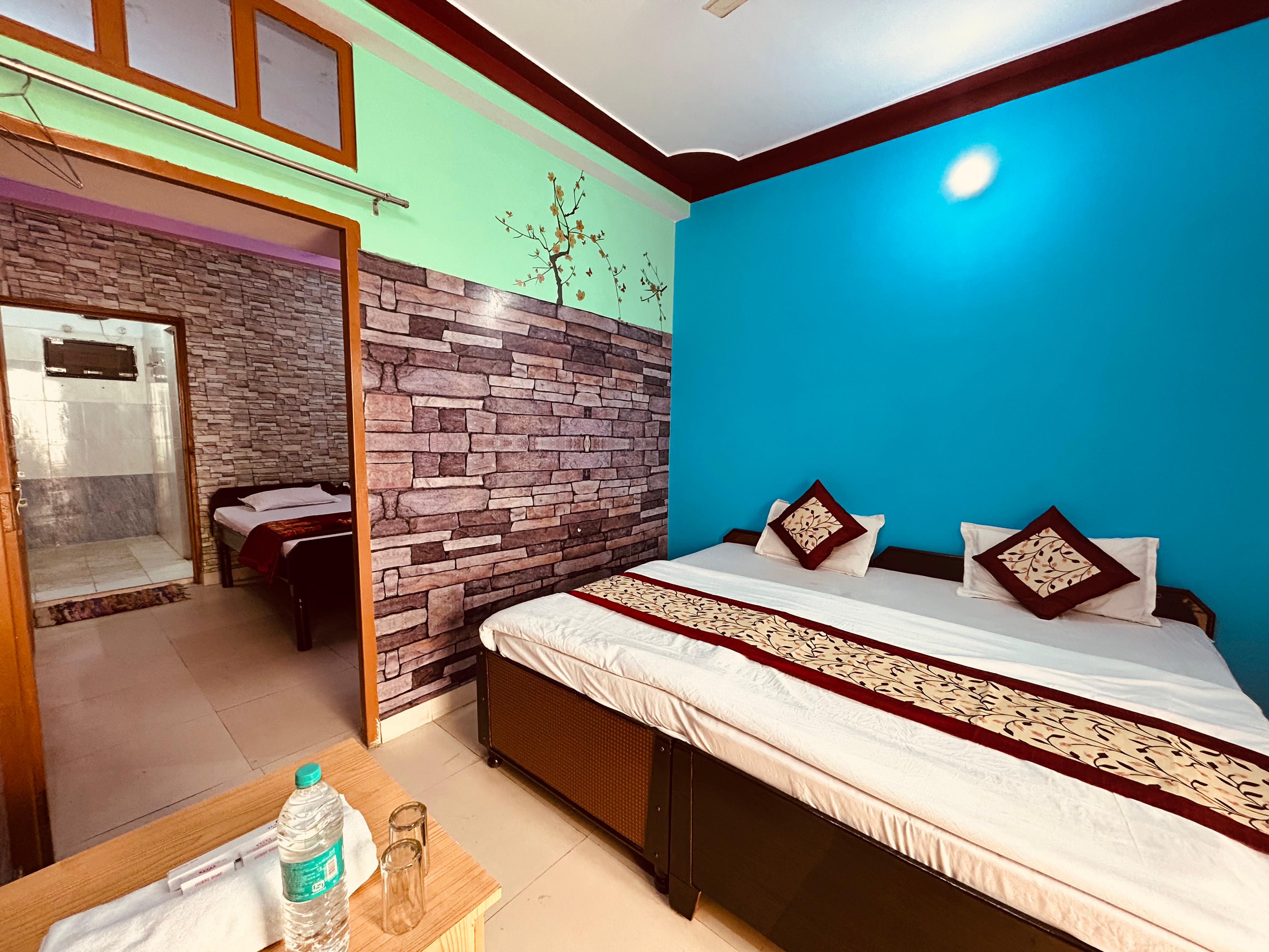 Holiday Home Hotel & Restaurant (River Sangam View Property) - Karanprayag - Tap to explore photos