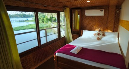 Riverine Homestay Kochin Room Type - Riverine Hut