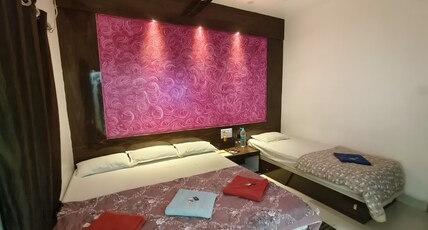 Hotel Bobby House 450M From Beach & 1 KM From Jagannath Temple Room Type - Deluxe Quadruple Room
