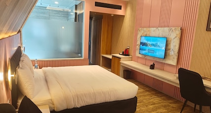 ASAL RIVER SIDE Room Type - Premier Room With Balcony ASAL RIVER SIDE Room Type - Premier Room With Balcony