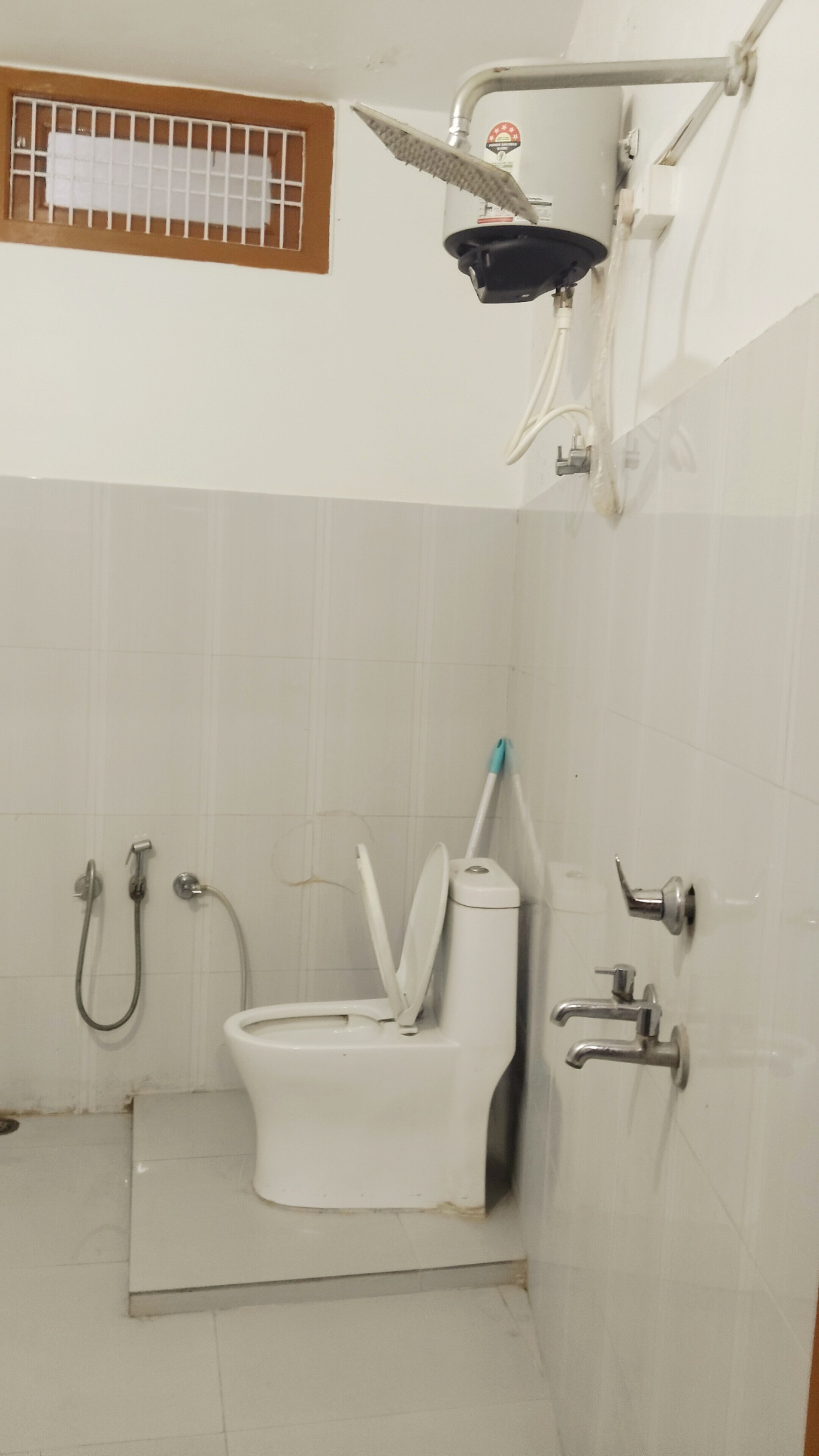 Siddharth Home Stay -Near Ram Mandir Ayodhya - Tap to explore photos