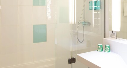 Novotel Manchester West Room Type - Standard Room with 2 single beds