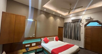 Hotel Raghupati Room Type - Classic Room