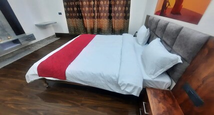 Hotel Parampara Room Type - Deluxe room