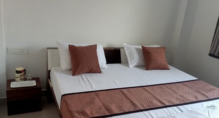 Brajdham Hotel Barsana Room Type - Deluxe Room