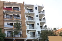 Hotel Avalon Palace By GRB