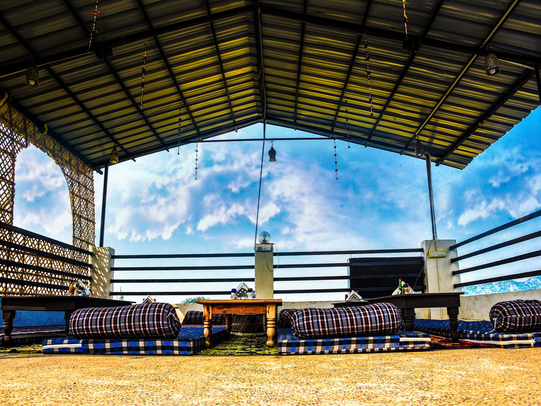 Hotel Zoola Palace  - Tap to explore photos