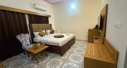 Shyam Resort Room Type - Deluxe Room