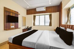 Super Collection O Newtown Bus Stand Formerly The Executive Suites