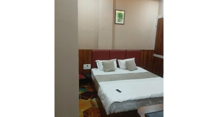 MARK INN HOTEL AND BAR Room Type - Super Deluxe Room