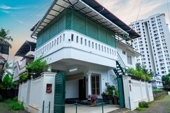 Muraleeravam AC Rooms in a Villa