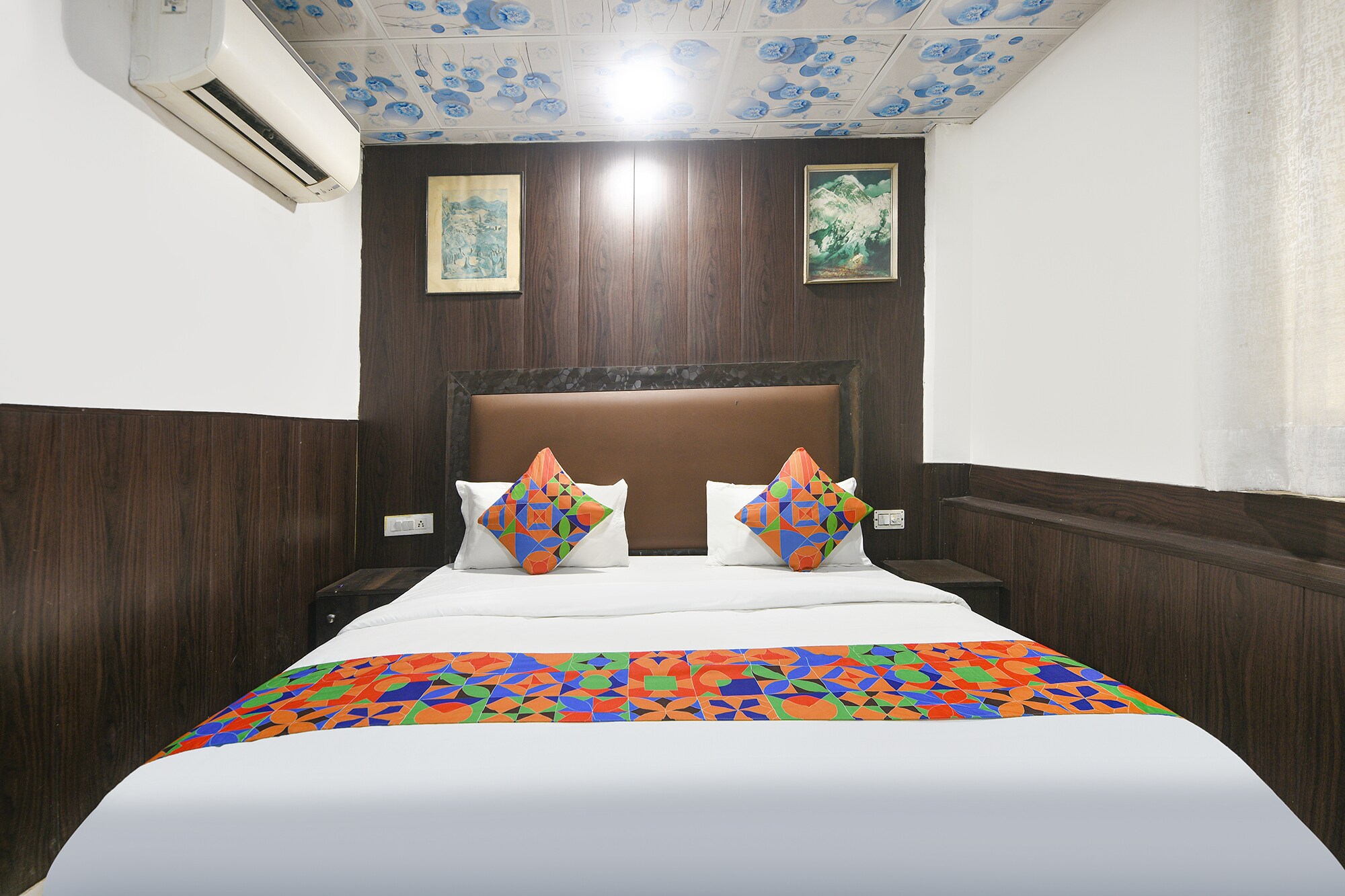 FabHotel Casa Stay - Tap to explore photos