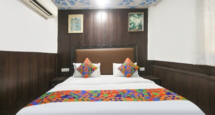 FabHotel Casa Stay Room Type - Deluxe Room