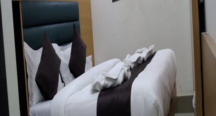 Hotel Sai Grand Residency Room Type - Deluxe Room