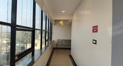 Royal Pure Veg Restaurant and Lodging Room Type - suites room