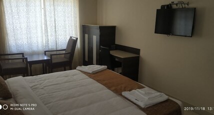 Hotel Maniam Classic Room Type - DELUXE