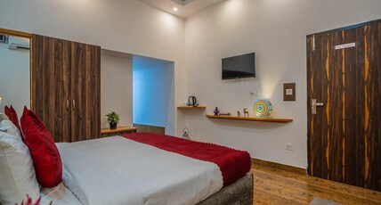 IMPREZA LUXURY HOMESTAY Room Type - Super Deluxe Room