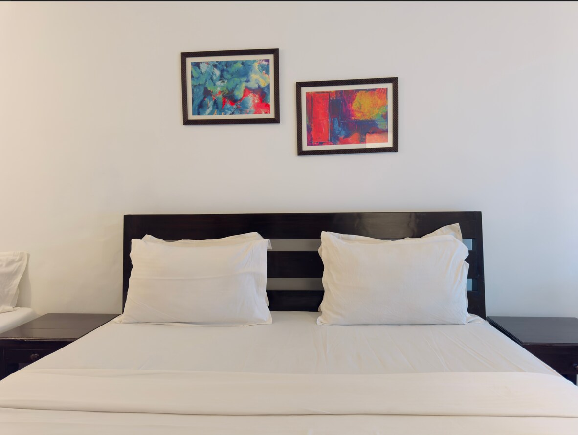Rightstay 1BHK at Beiramar Complex Baga Titos Lane - Tap to explore photos