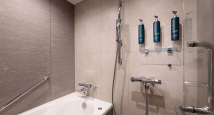 DoubleTree by Hilton Tokyo Ariake Room Type - 1DOUBLE 1SINGLE DELUXE RM