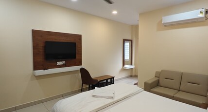 Hotel Trishul Grand Room Type - 1Bed Deluxe Room