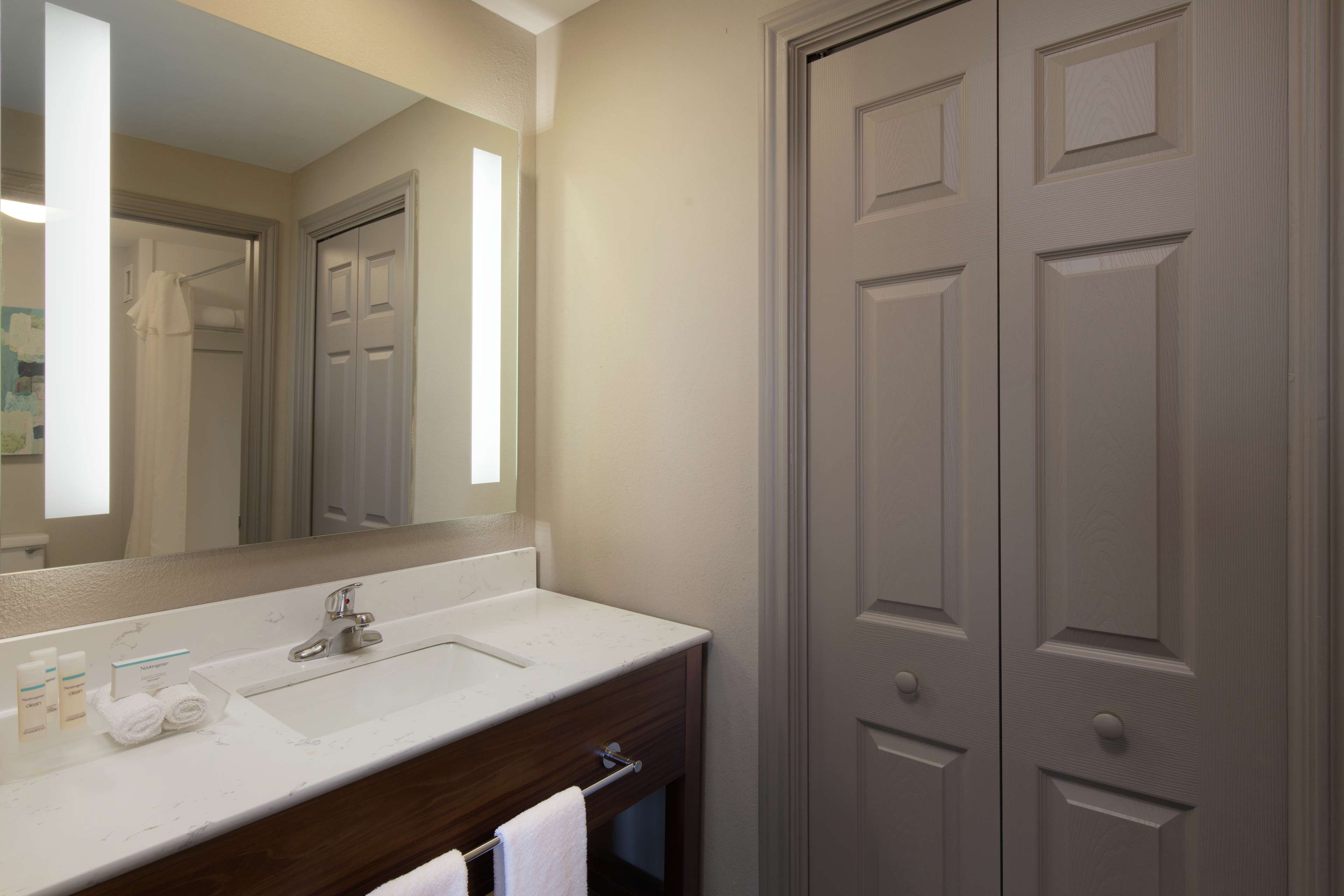 Homewood Suites by Hilton Lubbock - Tap to explore photos