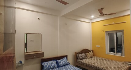 M.S.GUEST HOUSE Room Type - FAMILY AC