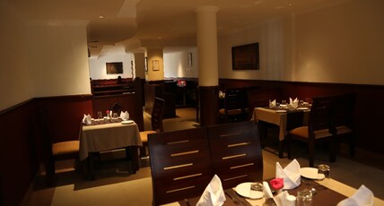 Aroor Residency Room Type - Deluxe Room