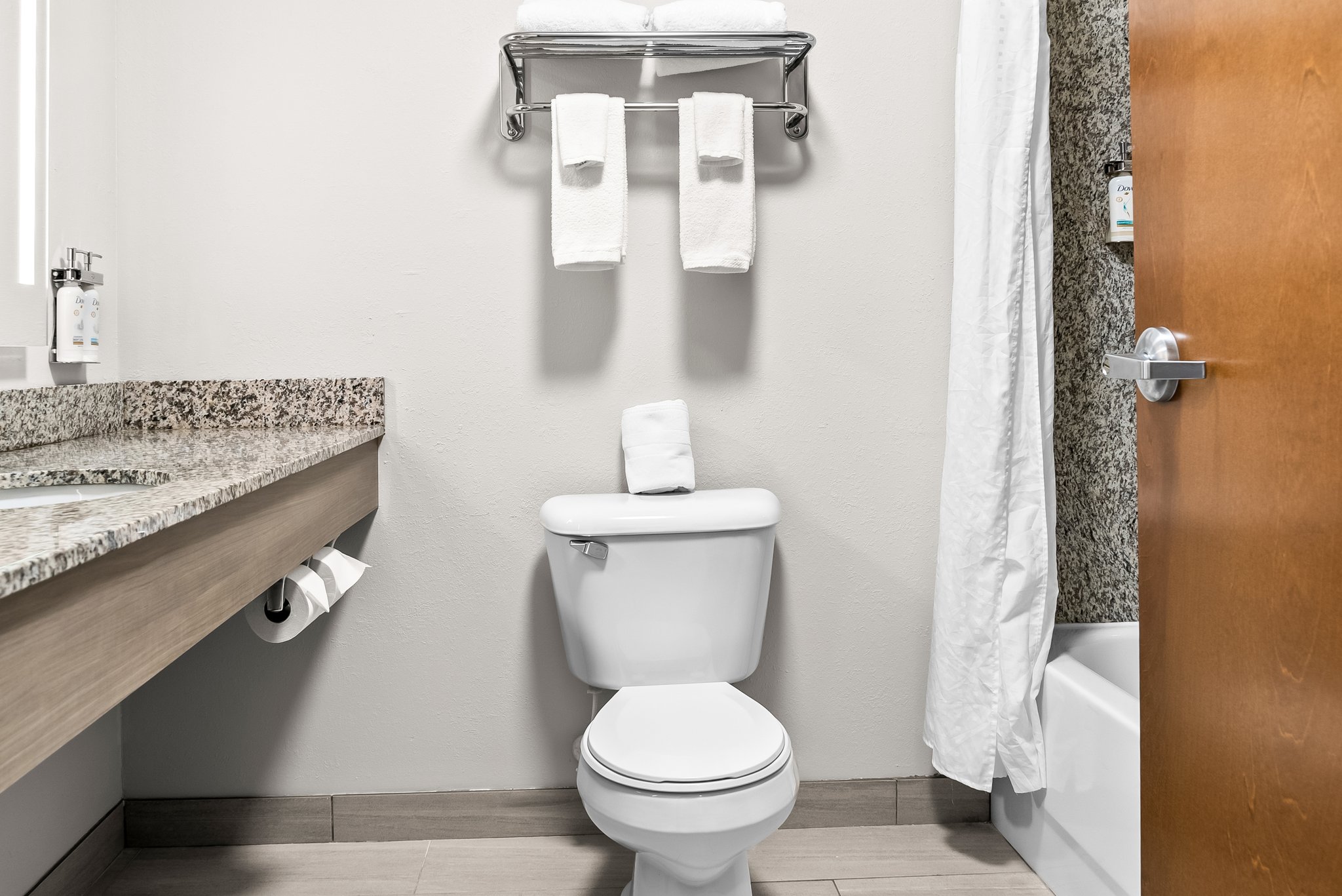 Holiday Inn Express Hotel & Suites - Novi - Tap to explore photos