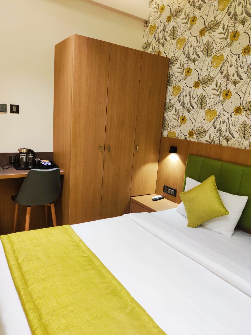 Hotel Thanga Airaa - Tap to explore photos