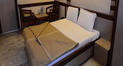 Hotel Manila Room Type - Deluxe Double Bed Room