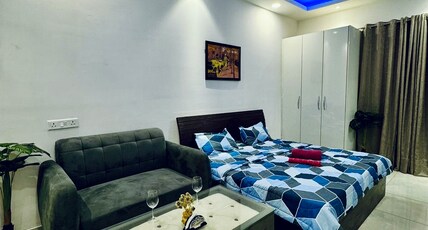 Modern Studio Apartment in Noida Room Type - Modern Studio Apartment in Noida