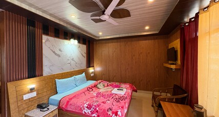 Hotel Ridge view inn Room Type - Deluxe room ( Forest View)