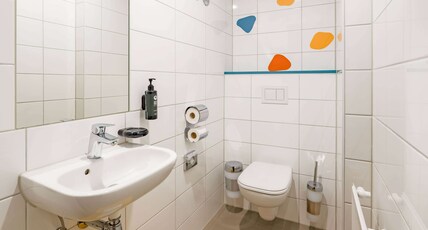 Ramada Encore by Wyndham Munich Messe Room Type - Deluxe Room, 3 Single Bed
