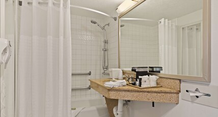Best Western Port St. Lucie Room Type - Suite-1 King Bed, Mobility Accessible, Bathtub, Sofabed, Non-Smoking, Full Breakfast