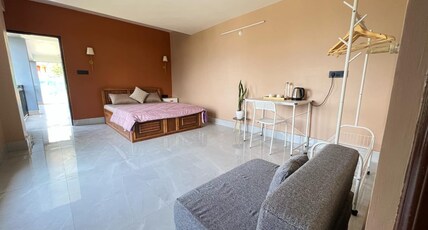 Urban Escape Homestay Room Type - Deluxe Bed room