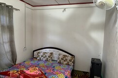 YAARBAL HOTEL AND RESTAURANT