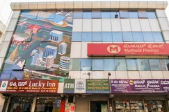 Hotel  Lucky Inn 