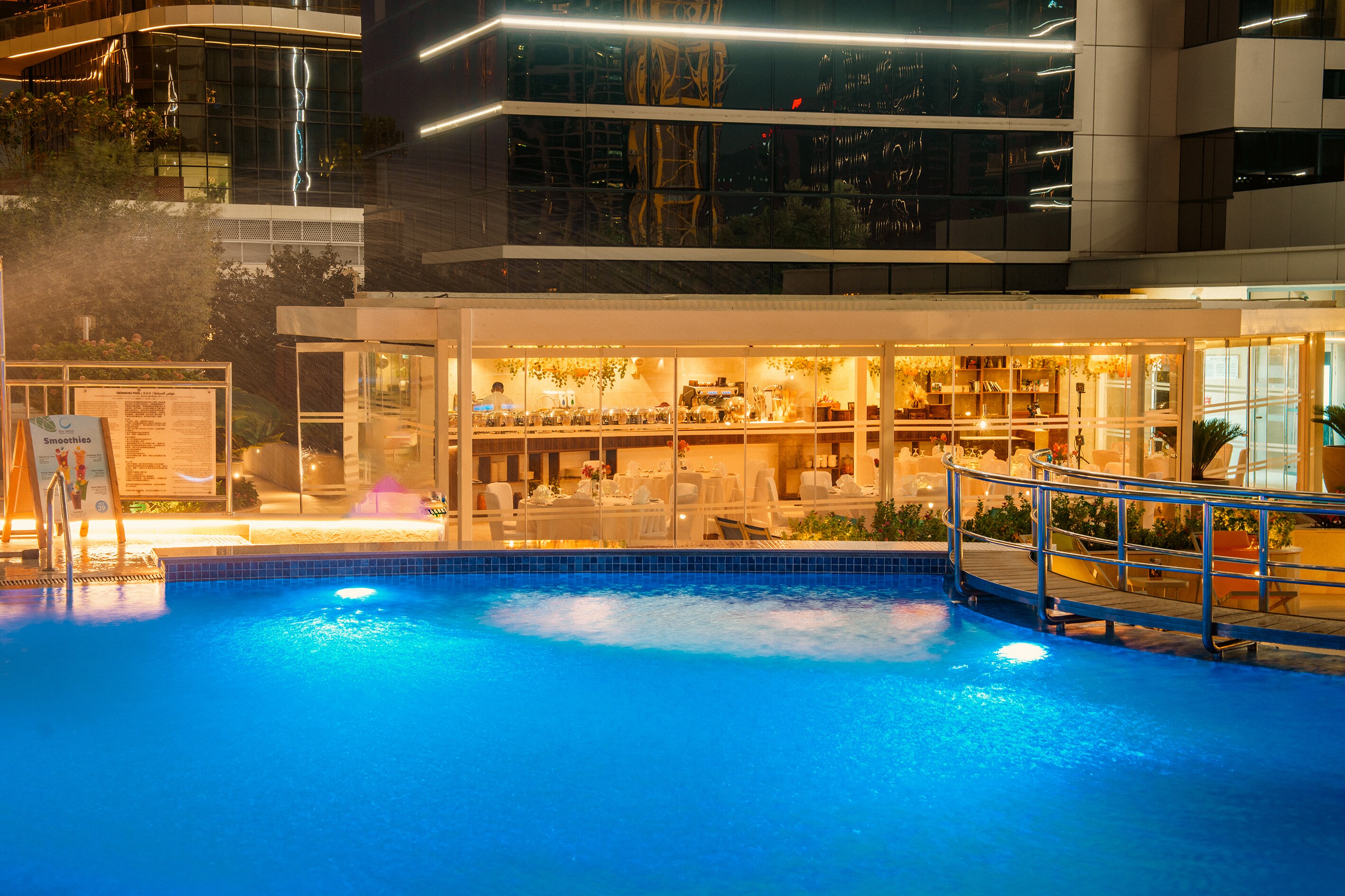 Movenpick Hotel Downtown Dubai - Tap to explore photos