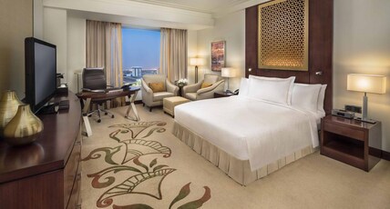 Conrad Dubai Room Type - KING DELUXE ROOM - SKYLINE VIEW