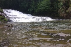 Deiphi & Risa Homestay, Nohwet Village, Mawlynnong