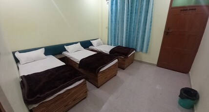 King Lounge Room Type - Bedroom 2
