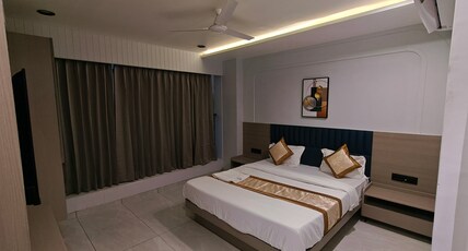 Hotel Nest Plaza Room Type - Deluxe Room