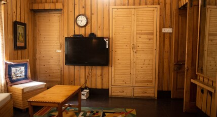 SETHI HOMESTAY / | Rooms & Wi-Fi Room Type - Bedroom 3